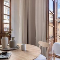 Líbere Málaga Teatro Romano – Affordable hotel in Málaga