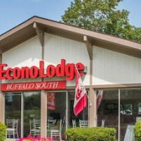 Econo Lodge South – Affordable hotel in Buffalo