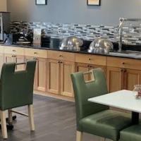 Cresthill Suites Syracuse – Affordable hotel in East Syracuse