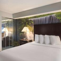 Clarion Pointe Downtown – Affordable hotel in Syracuse