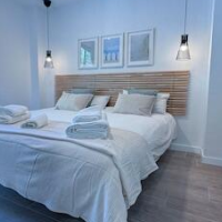 ZUR Boutique Hostel – Affordable hotel in Fuengirola