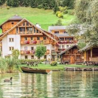 Ferienhof Neusacher Moser – Affordable hotel in Weissensee