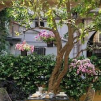 Atelier Inès B&B Home Gallery – Affordable Bed and Breakfast in Naples