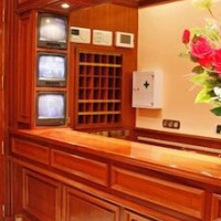 Hostal Victoria I – Affordable hotel in Madrid