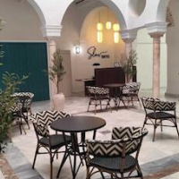 Slow Suites Salvador – Affordable hotel in Seville