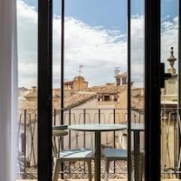 Limehome Granada Calle Lopez Rubio – Affordable hotel in Granada