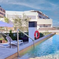 Apartamentos Luna Suites Granada – Affordable hotel in Granada
