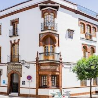 Casa Palacio La Casa Blanca Suites – Affordable hotel in Seville