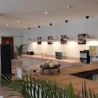 Apartamentos Puerta del Sur – Affordable hotel in Seville