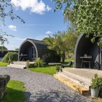 The Little Hide - Adult Only Camping Pods – Affordable hotel in York