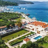Vila Riva Apartments – Affordable hotel in Dubrovacko Primorje