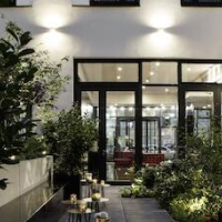 Hotel AMANO Grand Central – Affordable hotel in Berlin