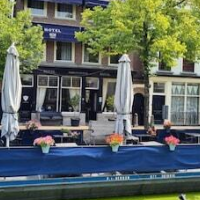Hotel Bridges House – Affordable hotel in Delft
