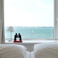 Hotel De Belgische Loodsensociëteit – Affordable hotel in Vlissingen