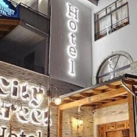 City Street Hotel – Affordable hotel in Gjirokaster