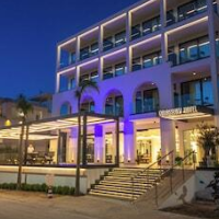 Hotel Colosseum – Affordable hotel in Ksamil