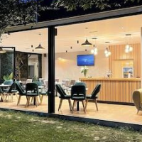 Airport Garden Hotel – Affordable hotel in Nikël