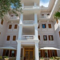 Vila Zeus Hotel – Affordable hotel in Nikël