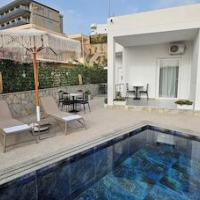 Vila Finnley – Affordable hotel in Ksamil