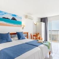 Vibra Calima Apartamentos - Adults Only – Affordable hotel in Sant Antoni de Portmany