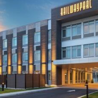 Hotel Railwayparc Montreal, Tapestry Collection By Hilton – Affordable hotel in Montreal