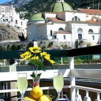 Riviera B&B Rooms and Apartament SEA-VIEW – Affordable hotel in Maiori