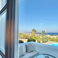 Yaleena Residences – Affordable hotel in Paros