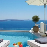 Filotera Suites – Affordable hotel in Santorini