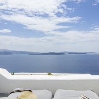 Ambition Suites – Affordable hotel in Santorini