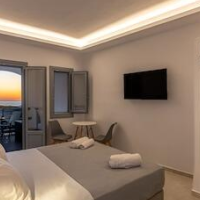 Nastram Suites Oia – Affordable hotel in Santorini