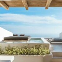 NĒRO Boutique Hotel – Affordable hotel in Santorini