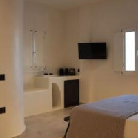 Santozen Suites – Affordable hotel in Santorini
