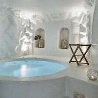 Winery Hotel 1870 – Affordable hotel in Santorini