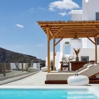 Bluewhite Suites & Villa Santorini – Affordable hotel in Santorini