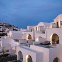 Ark – Affordable hotel in Santorini