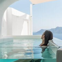 Art Maisons Aspaki Exclusive Suites – Affordable hotel in Santorini