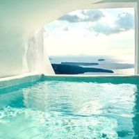 Heavens Edge by Mr and Mrs White – Affordable hotel in Santorini