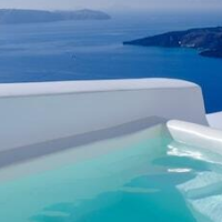 Kamares Apartments – Affordable hotel in Santorini