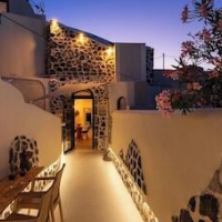 Irene City Villas – Affordable hotel in Santorini