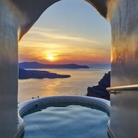 Celestia Grand – Affordable hotel in Santorini