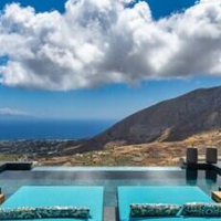 Skyfall Suites - Adults Only – Affordable hotel in Santorini
