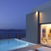 Melidonia Suites – Affordable hotel in Santorini