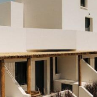 Gazelle Living – Affordable hotel in Santorini