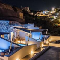 Victoria Caves – Affordable hotel in Santorini