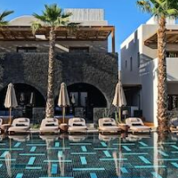 Radisson Blu Zaffron Resort, Santorini – Affordable hotel in Santorini