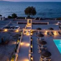 En Plo Boutique Suites – Affordable hotel in Santorini