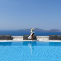 Xenones Filotera – Affordable hotel in Santorini