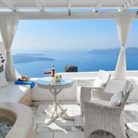 Iliovasilema Suites – Affordable hotel in Santorini