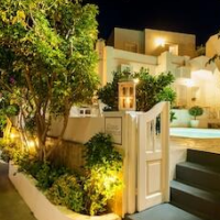 Casa Bianca – Affordable hotel in Santorini