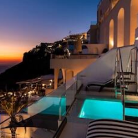 Daydream Luxury Suites – Affordable hotel in Santorini